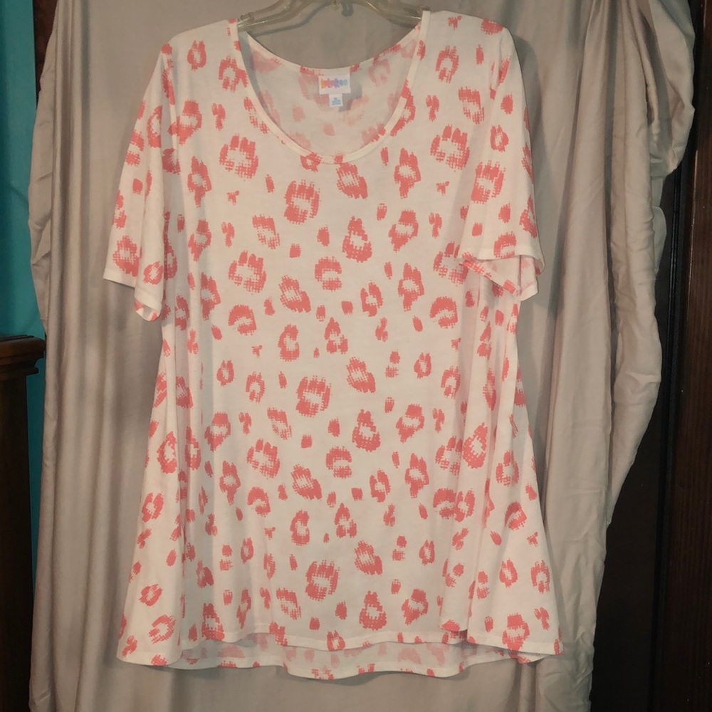 LuLaRoe Perfect Tee